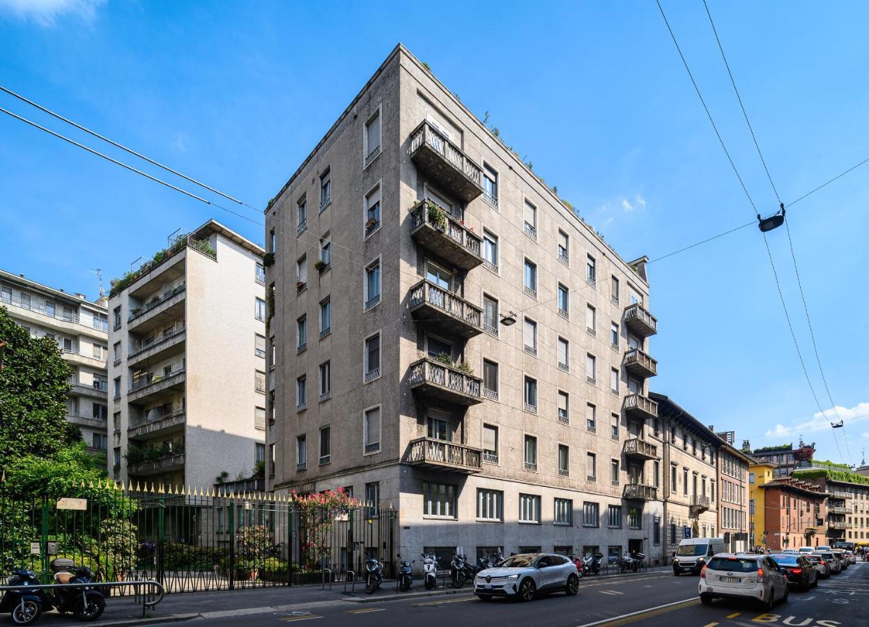 San Babila - Visconti Di Modrone Charme Apartment Mediolan Zewnętrze zdjęcie